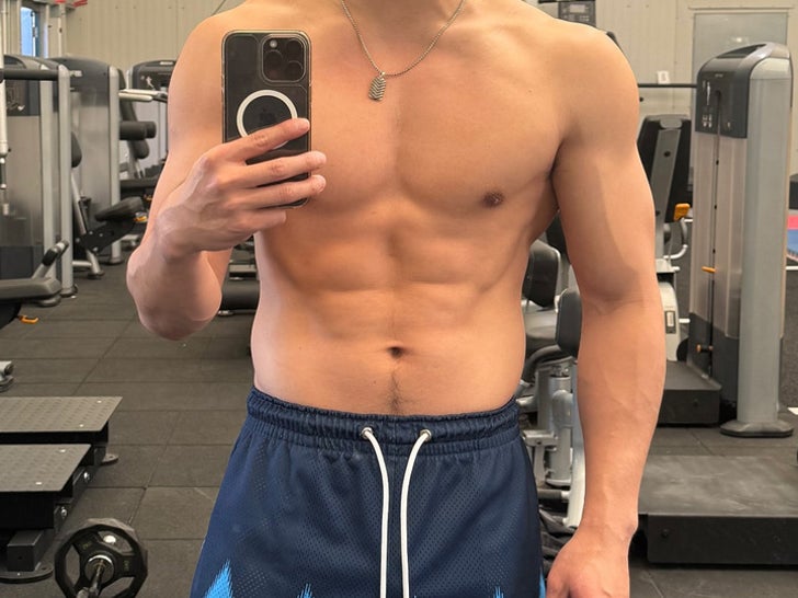 0513-chiseled-abs-for-summer-guess-who-sub2_720