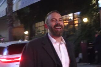 Ben Affleck Jokes About Bachelor Compliment, Expresses Love For Latinas