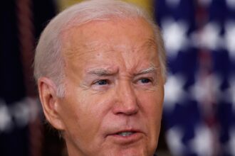 Biden's Aides Consider Wheelchair Plans For Reelection