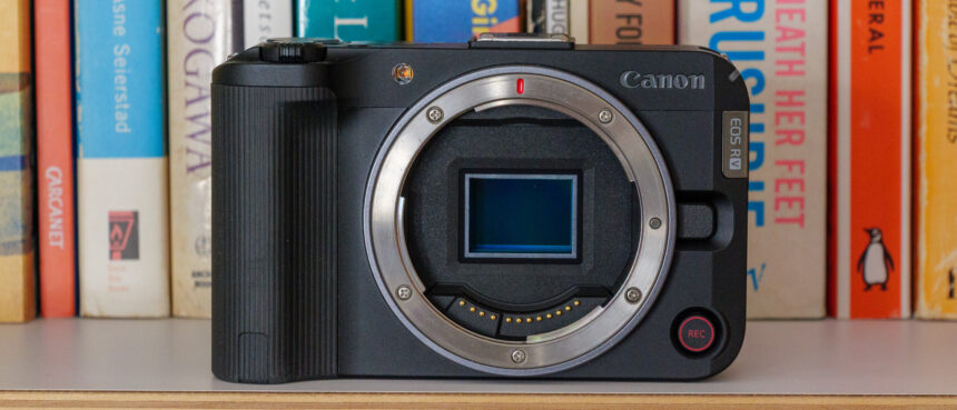 Unleashing Creativity: A Comprehensive Review of the Canon EOS R50 V as Your Go-To Entry-Level Camera