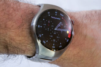 Huawei Watch 5: A Stylish Timepiece That Falls Short on App Performance