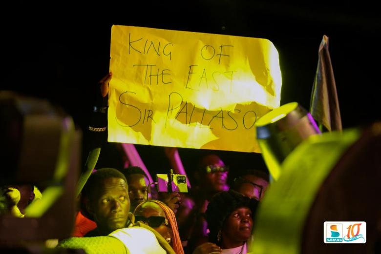 Pallaso Live Performance