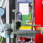Amazon Warehouse Robots: Why They Still Can't Match Human Workers Yet