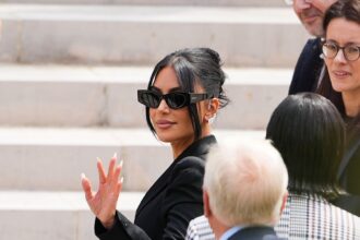kim kardashian recounts terrifying moments during paris jewelry heist trial