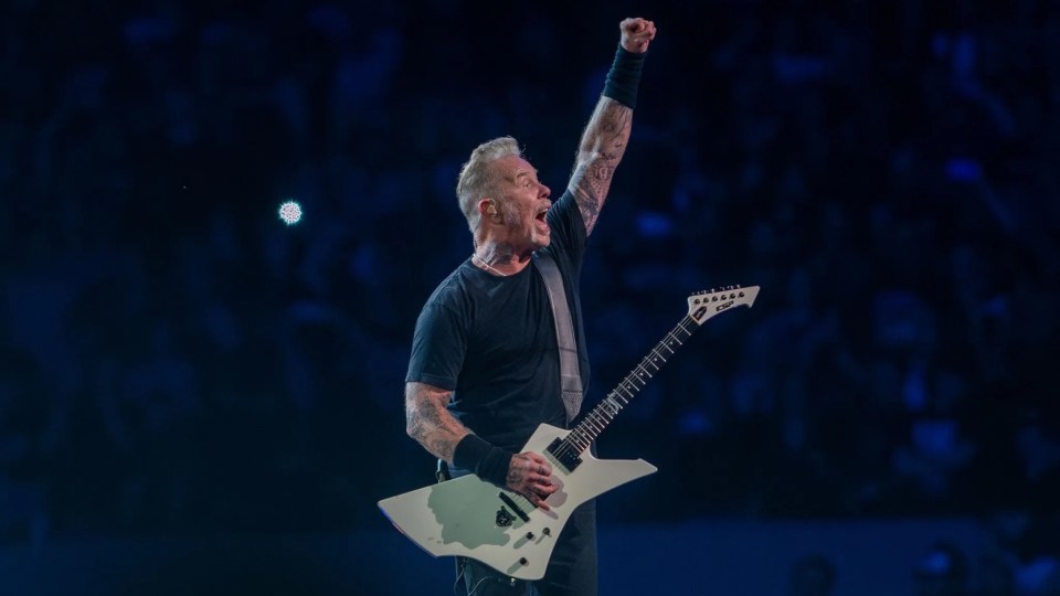 Hetfield led a raucous crowd into the night