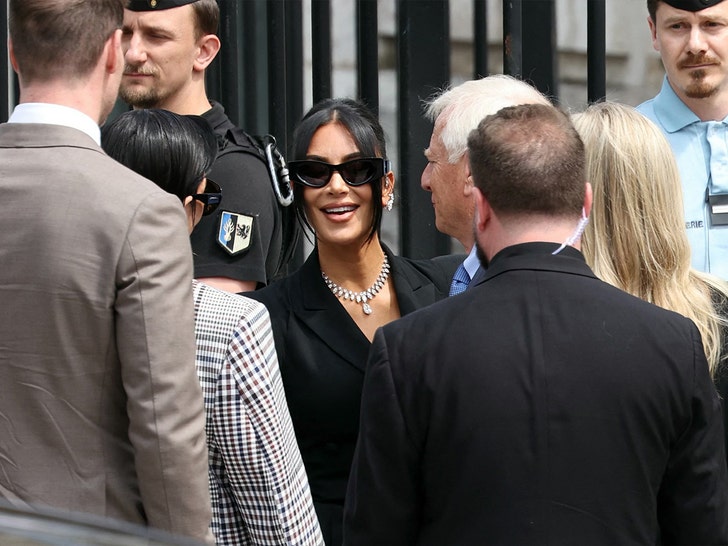Kim Kardashian Arrives at Paris Court to Testify in 2016 Armed Robbery Trial
